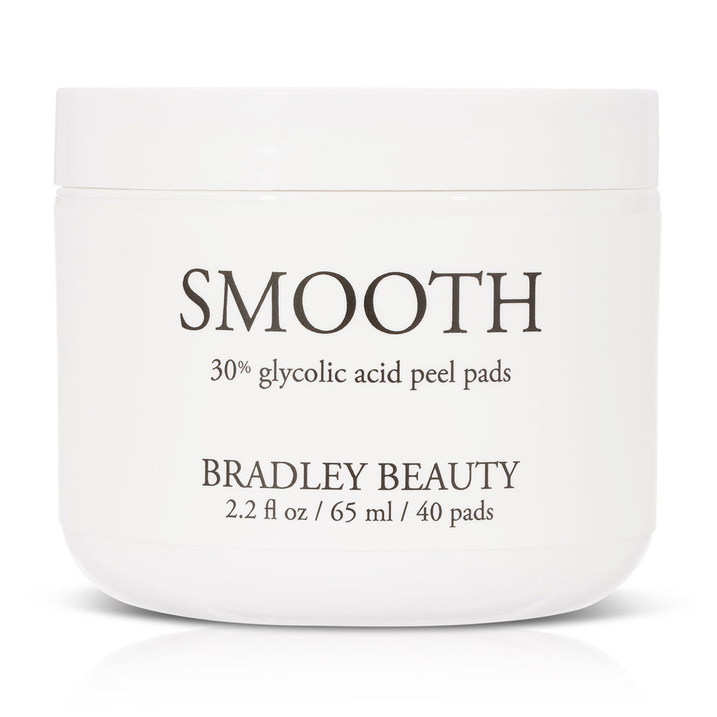 A tub of SMOOTH 30% Glycolic Acid Peel Pads against a white background.
