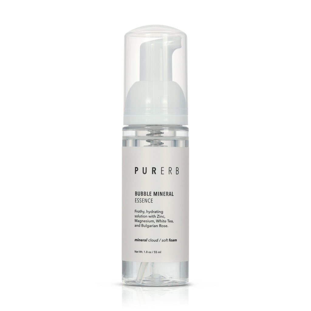 Bubble Mineral Essence in a Clear Bottle with Foaming Pump Dispenser